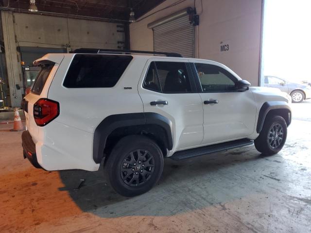 JTEVA5BR5S5009659 - 2025 TOYOTA 4RUNNER SR5 WHITE photo 3