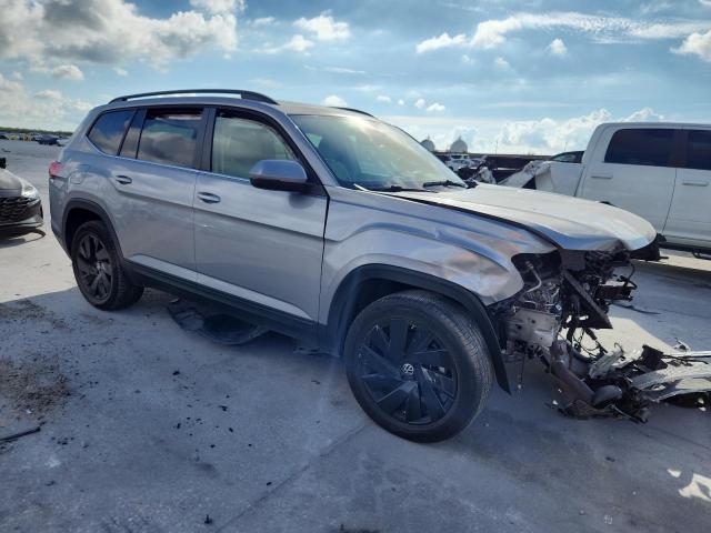 1V2JR2CAXRC591362 - 2024 VOLKSWAGEN ATLAS SE Серый фото 4