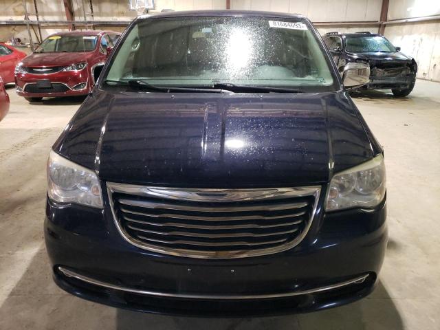 2C4RC1CG8DR564844 - 2013 CHRYSLER TOWN & COU TOURING L BLUE photo 5