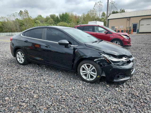 1G1BE5SM8K7138671 - 2019 CHEVROLET CRUZE LT BLACK photo 4