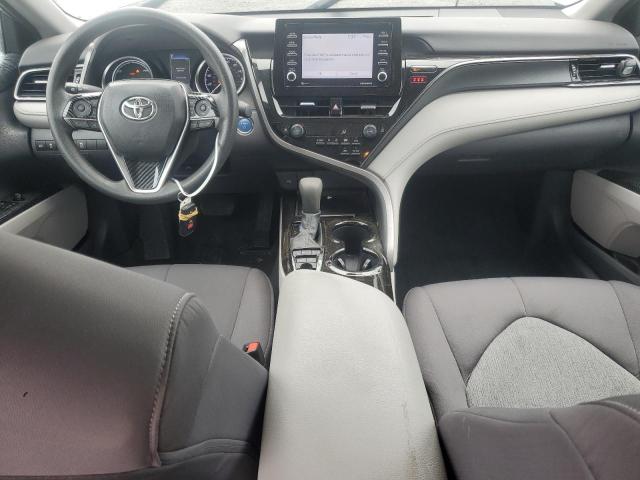 4T1C31AK7MU031069 - 2021 TOYOTA CAMRY LE 银色 照片 8