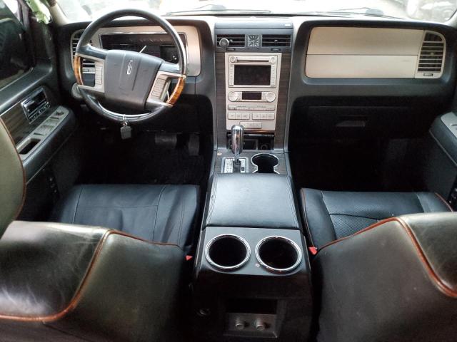 5LMFU28507LJ22045 - 2007 LINCOLN NAVIGATOR შავი ფოტო 8