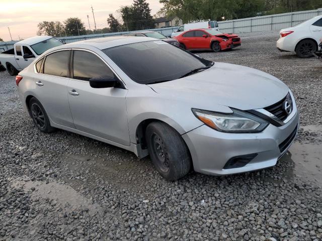1N4AL3AP3GN318321 - 2016 NISSAN ALTIMA 2.5 SILVER photo 4