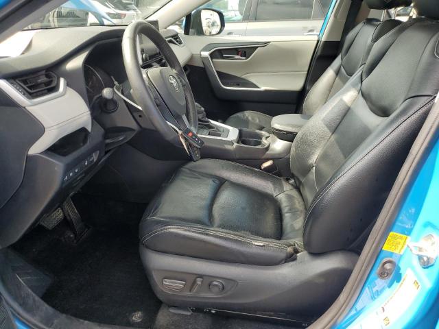 2T3P1RFV1MW147965 - 2021 TOYOTA RAV4 XLE BLUE photo 7