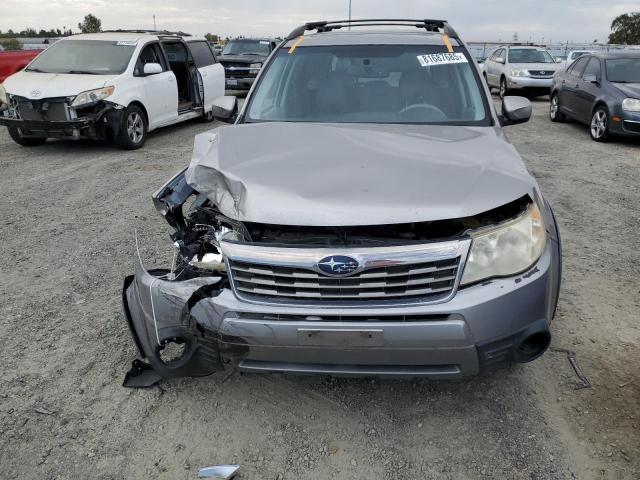 JF2SH63609H757954 - 2009 SUBARU FORESTER 2.5X PREMIUM ვერცხლისფერი ფოტო 5