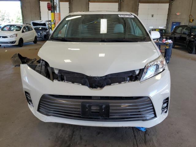 5TDDZ3DC2KS210712 - 2019 TOYOTA SIENNA XLE 白色 照片 5