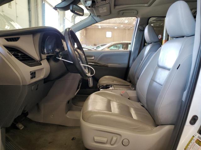 5TDDZ3DC2KS210712 - 2019 TOYOTA SIENNA XLE 白色 照片 7