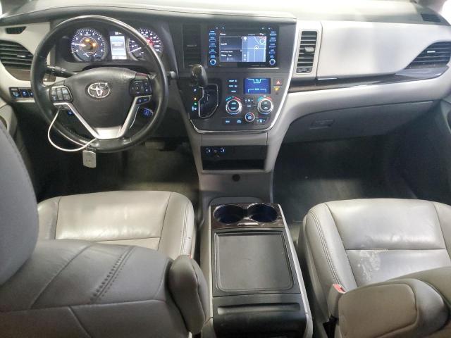 5TDDZ3DC2KS210712 - 2019 TOYOTA SIENNA XLE 白色 照片 8