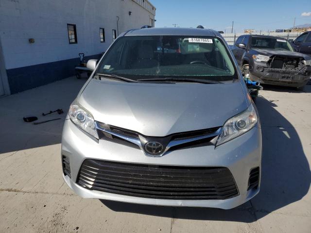 5TDKZ3DC3KS011952 - 2019 TOYOTA SIENNA LE ვერცხლისფერი ფოტო 5