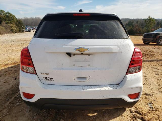 3GNCJKSB1LL294673 - 2020 CHEVROLET TRAX LS WHITE photo 6