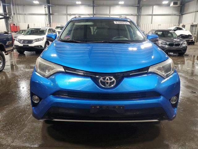 2T3RFREV1GW504142 - 2016 TOYOTA RAV4 XLE BLUE photo 5