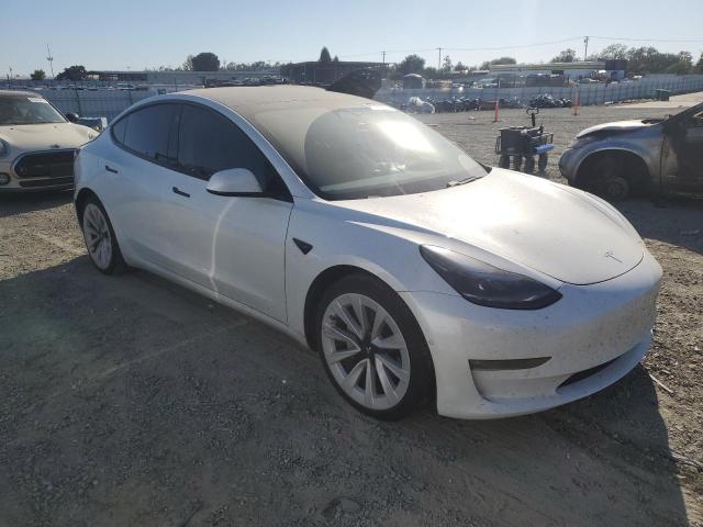 5YJ3E1EBXMF015398 - 2021 TESLA MODEL 3 Սպիտակ լուսանկար 4