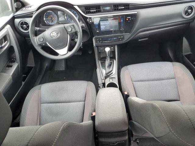 5YFBURHE7HP640581 - 2017 TOYOTA COROLLA L SILVER photo 8