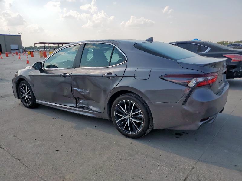 4T1G11AK8RU870002 - 2024 TOYOTA CAMRY SE NIGHT SHADE CHARCOAL photo 2