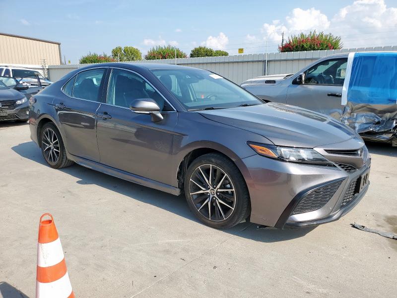 4T1G11AK8RU870002 - 2024 TOYOTA CAMRY SE NIGHT SHADE CHARCOAL photo 4