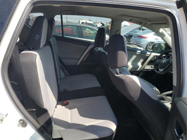 2T3WFREV8HW324127 - 2017 TOYOTA RAV4 XLE أبيض صورة 11