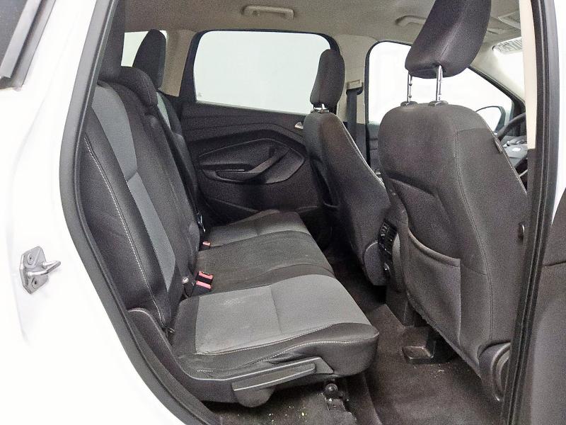 1FMCU9GD1JUD61645 - 2018 FORD ESCAPE SE Weiß Foto 11