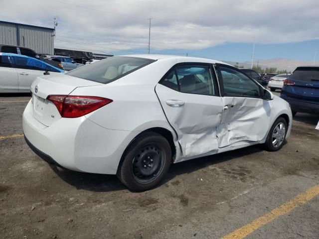 2T1BURHE4JC067144 - 2018 TOYOTA COROLLA L Ақ фото 3