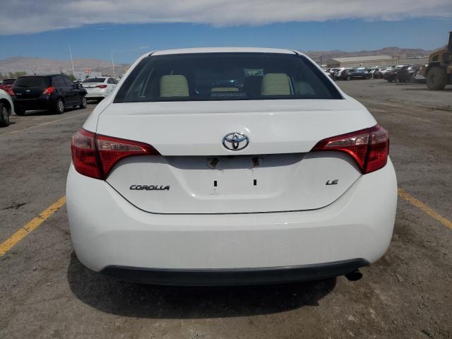 2T1BURHE4JC067144 - 2018 TOYOTA COROLLA L Ақ фото 6