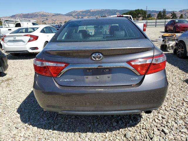 4T1BF1FK5FU486257 - 2015 TOYOTA CAMRY LE 石墨色 照片 6