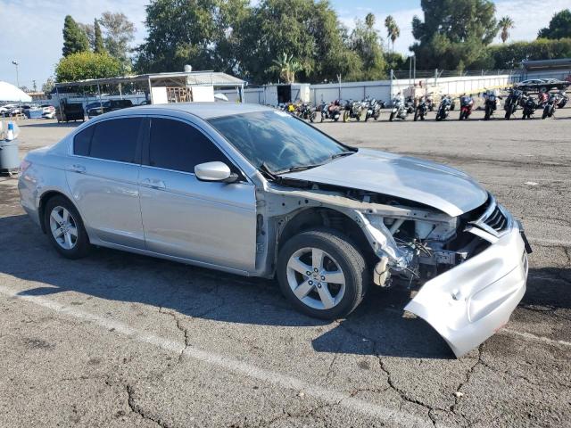 1HGCP2F34AA131547 - 2010 HONDA ACCORD LX ვერცხლისფერი ფოტო 4