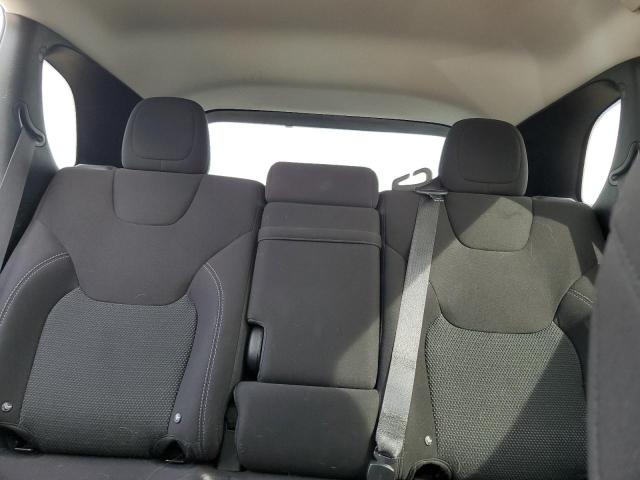 1C4PJMCXXKD155579 - 2019 JEEP CHEROKEE LATITUDE Silber Foto 10