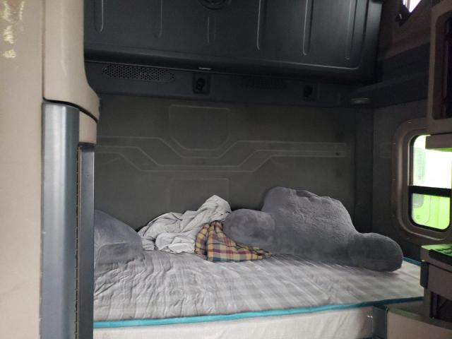 1FUJGLBG3DLBY0277 - 2013 FREIGHTLINER CASCADIA 1 WHITE photo 6