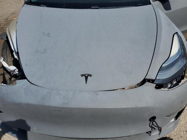 5YJ3E1EAXJF013234 - 2018 TESLA MODEL 3 Сірий фото 11
