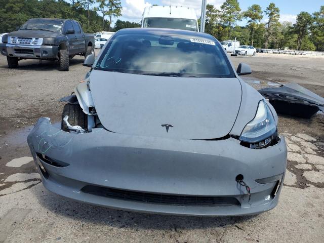 5YJ3E1EAXJF013234 - 2018 TESLA MODEL 3 Сірий фото 5