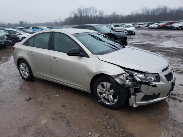 1G1PA5SG8D7162998 - 2013 CHEVROLET CRUZE LS GOLD photo 4