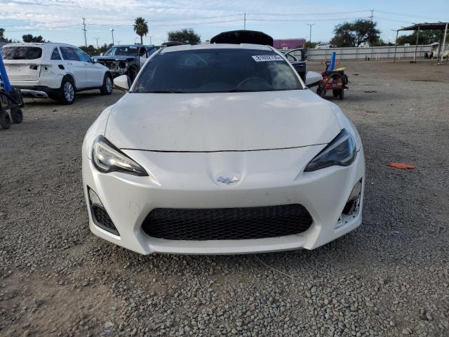 JF1ZNAA19F8706356 - 2015 TOYOTA SCION FR-S WHITE photo 5