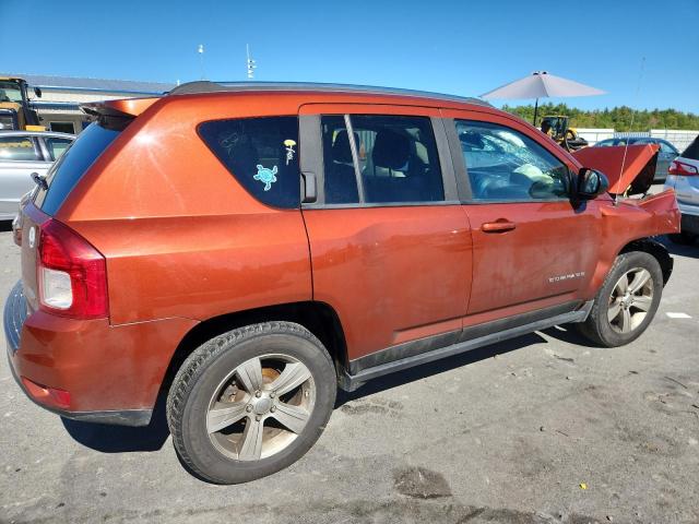 1C4NJDEB7CD588335 - 2012 JEEP COMPASS LATITUDE ნარინჯისფერი ფოტო 3