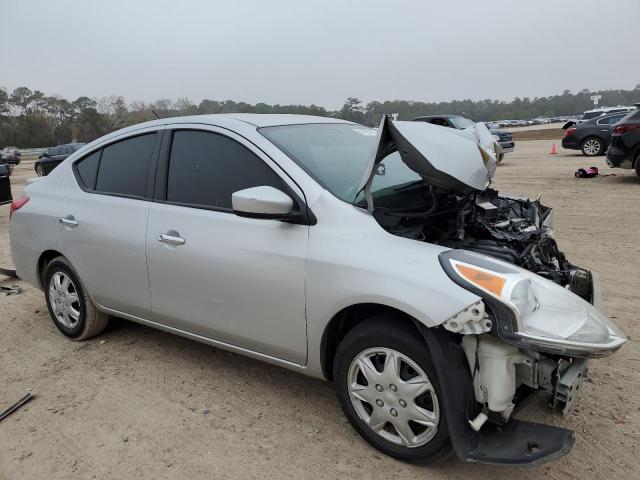 3N1CN7AP1KL871694 - 2019 NISSAN VERSA S SILVER photo 4