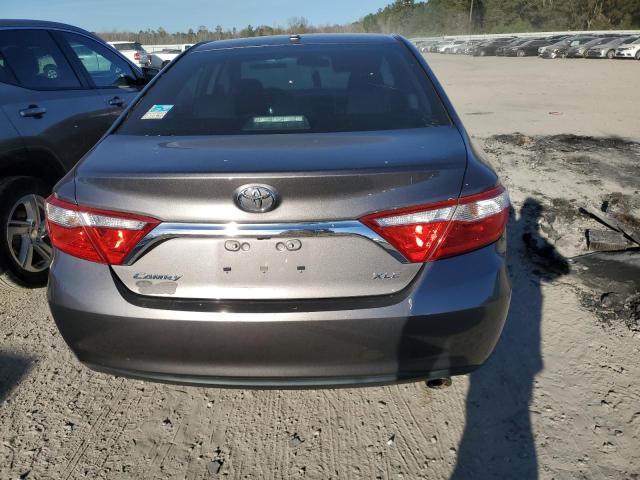 4T4BF1FK6FR498262 - 2015 TOYOTA CAMRY LE CHARCOAL photo 6