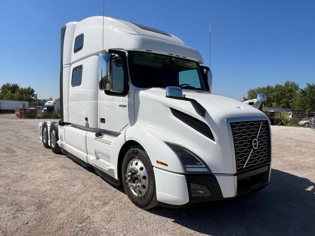 2021 VOLVO VN VNL, 