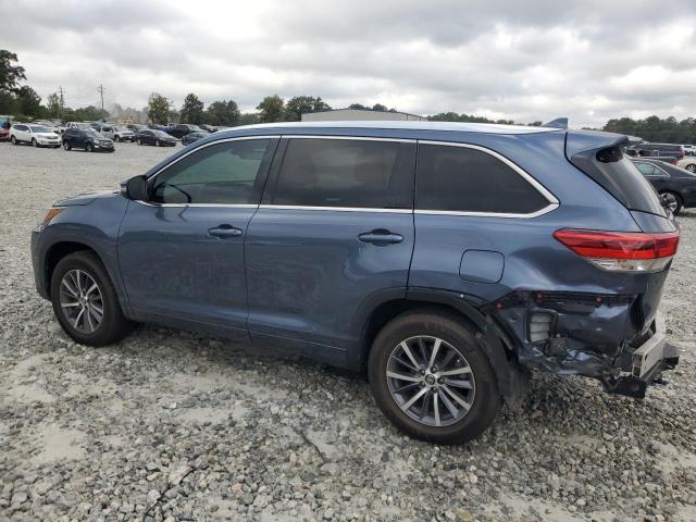 5TDKZRFH4JS239761 - 2018 TOYOTA HIGHLANDER SE Azul foto 2