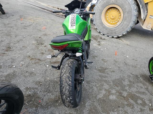 JKAEXEE19GDA22353 - 2016 KAWASAKI EX650 E GREEN photo 4