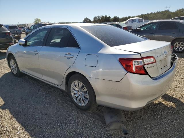 4T4BF1FK1ER347764 - 2014 TOYOTA CAMRY L SILVER photo 2