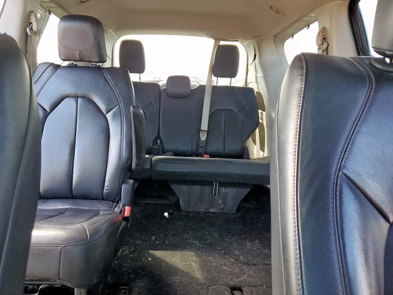 2C4RC1BG3JR294628 - 2018 CHRYSLER PACIFICA TOURING L BLUE photo 10