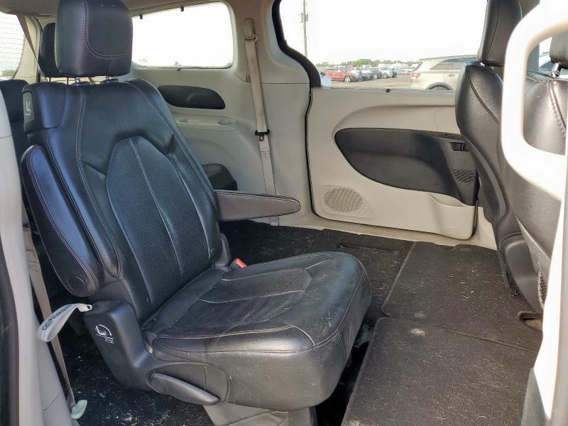 2C4RC1BG3JR294628 - 2018 CHRYSLER PACIFICA TOURING L BLUE photo 11