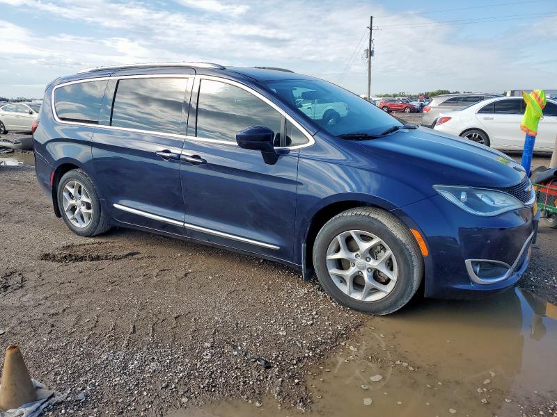 2C4RC1BG3JR294628 - 2018 CHRYSLER PACIFICA TOURING L BLUE photo 4