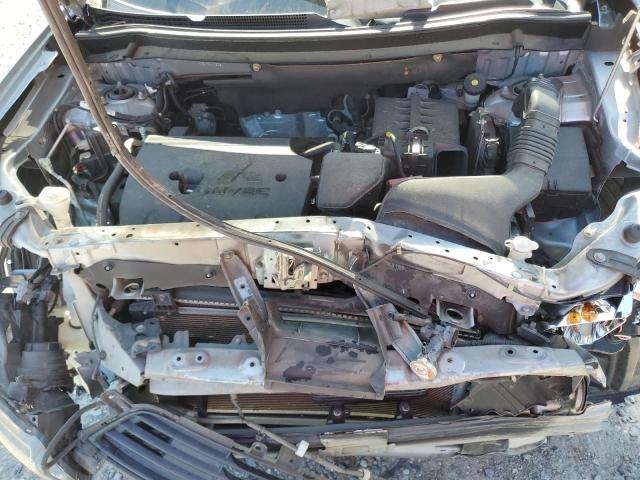 JA4AD3A3XFZ000573 - 2015 MITSUBISHI OUTLANDER SE 银色 照片 12