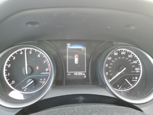 4T1G11AK8NU669632 - 2022 TOYOTA CAMRY SE 银色 照片 9