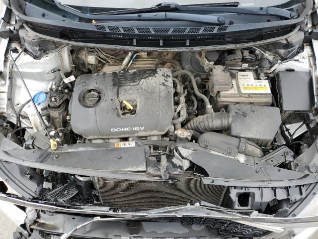 3KPFL4A73JE224179 - 2018 KIA FORTE LX SILVER photo 11