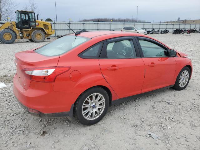 1FAHP3F23CL178499 - 2012 FORD FOCUS SE RED photo 3