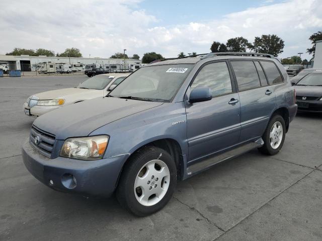 2004 TOYOTA HIGHLANDER, 