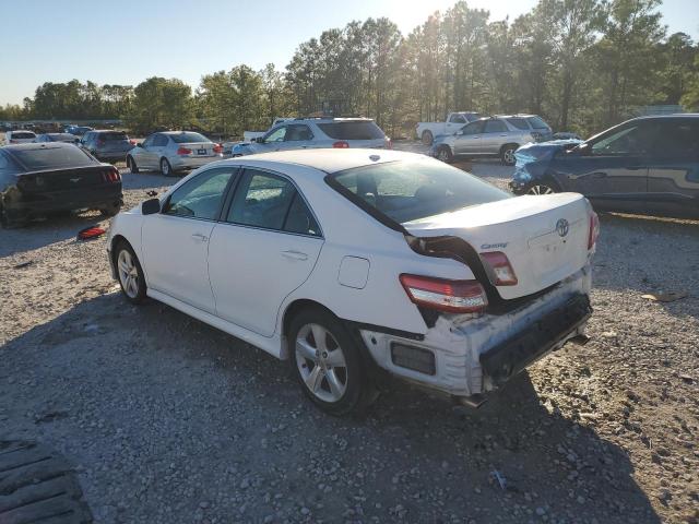 4T1BF3EK1BU681957 - 2011 TOYOTA CAMRY BASE أبيض صورة 2