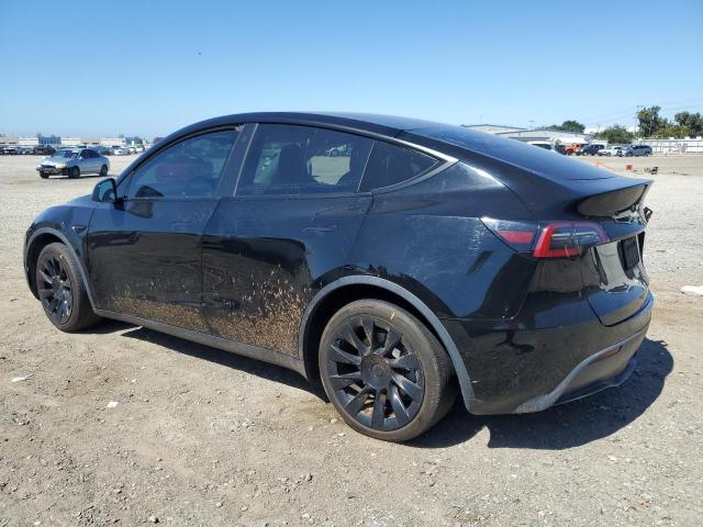 7SAYGDEE8NF345735 - 2022 TESLA MODEL Y შავი ფოტო 2