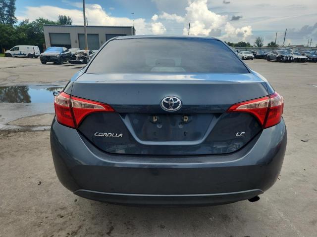 2T1BURHE5HC813322 - 2017 TOYOTA COROLLA L BLUE photo 6