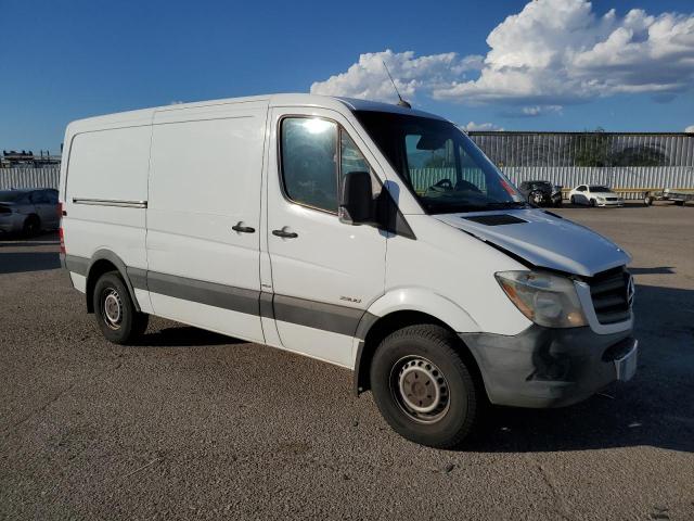 WD3PE7DC2E5841142 - 2014 MERCEDES-BENZ SPRINTER 2500 WHITE photo 4
